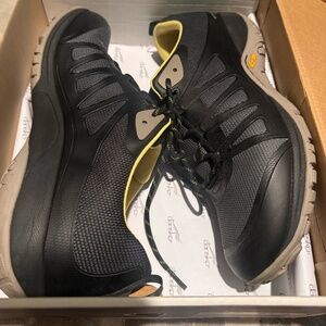 Dansko Women's Phylicia Waterproof Hiking & Walking Shoes, Black, Size 41